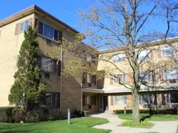 9207 Skokie Blvd APT 206, Skokie, IL 60077