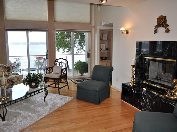 2nd image of 2101 N Shore Dr