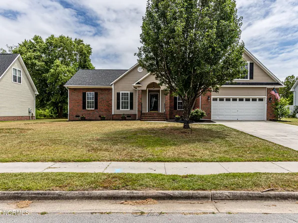 210 Lansing Court, Jacksonville, NC 28540