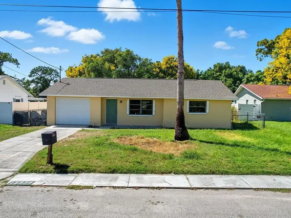 15829 Villa Dr, Hudson, FL 34667