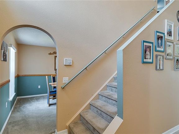 3rd image of 1010 Cannes Dr