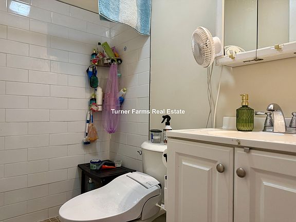 3rd image of 215 Harvard Ave #77