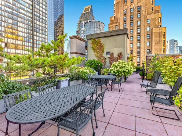 10 Mitchell Place image 6 of 6