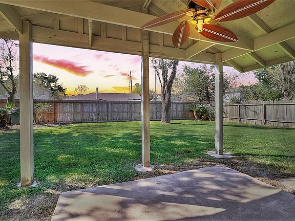 3rd image of 1014 Woodbridge Ave