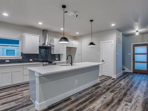 3rd image of 339 Avenue E