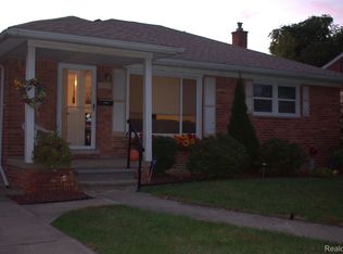 17271 Sumner, Redford, MI 48240