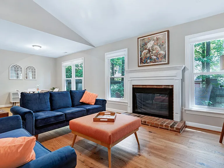 113 Wethersfield Dr — Photo 15