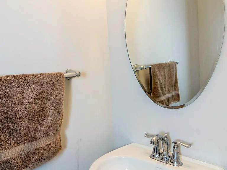 420 Fairmont Dr — Photo 24