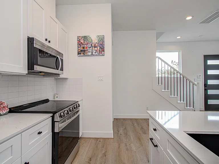 203 Danna Ln #D — Photo 11