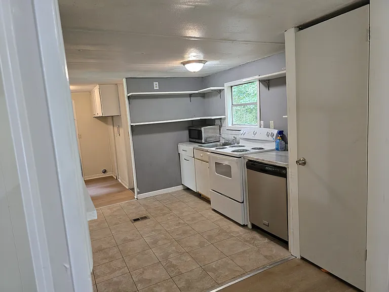 6550 Evans Dr — Photo 15