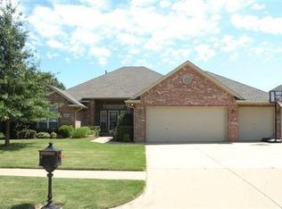 8208 NW 69th St, Oklahoma City, OK 73132