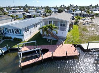 17610 Peppard Dr, Fort Myers Beach, FL 33931