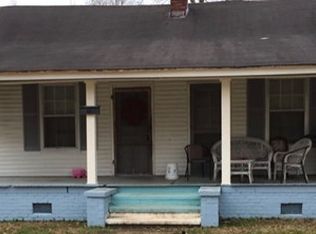 504 Cusseta Rd, Valley, AL 36854