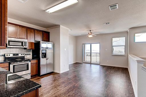 4th image of 405 Winterfield Dr Unit 702