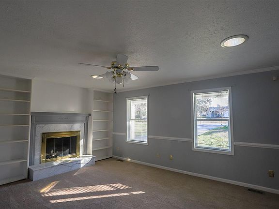 4th image of 231 Cabots Creek Dr
