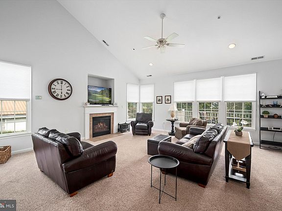 3rd image of 3 Clubhouse Dr #3B