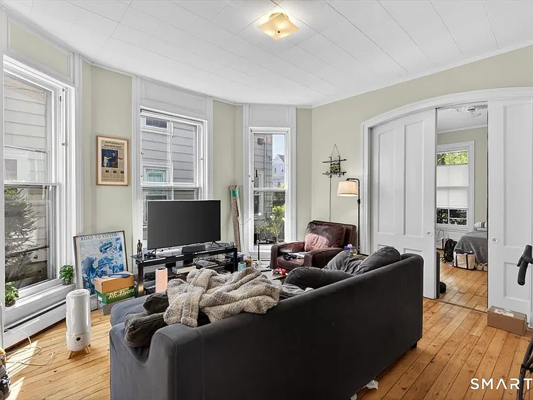 285 Humphrey St #1 — Photo 3