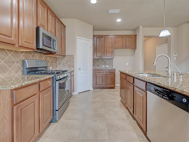18211 Cimmaron Oak Ln — Photo 7