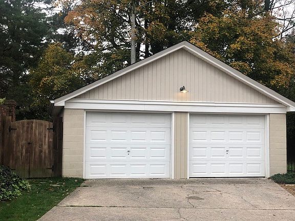 4th image of 120 Saint Marys Ct