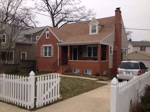 4705 6th St S, Arlington, VA 22204