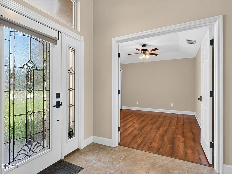 1223 Crown Pointe Ln — Photo 8