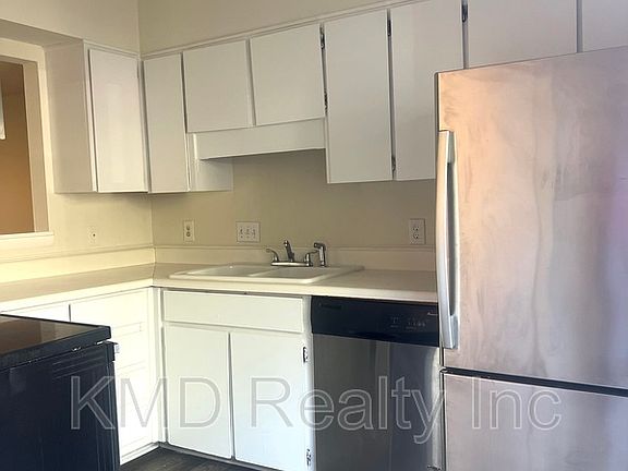 5th image of 3627 Maple Glen Ln