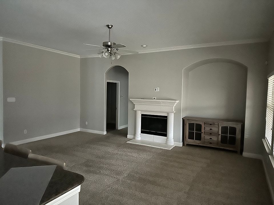 1st image of 840 Carolina Way