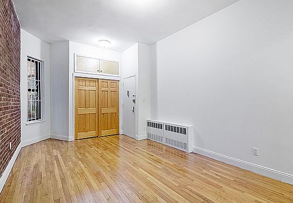 2nd image of 101 Lexington Ave APT 3d