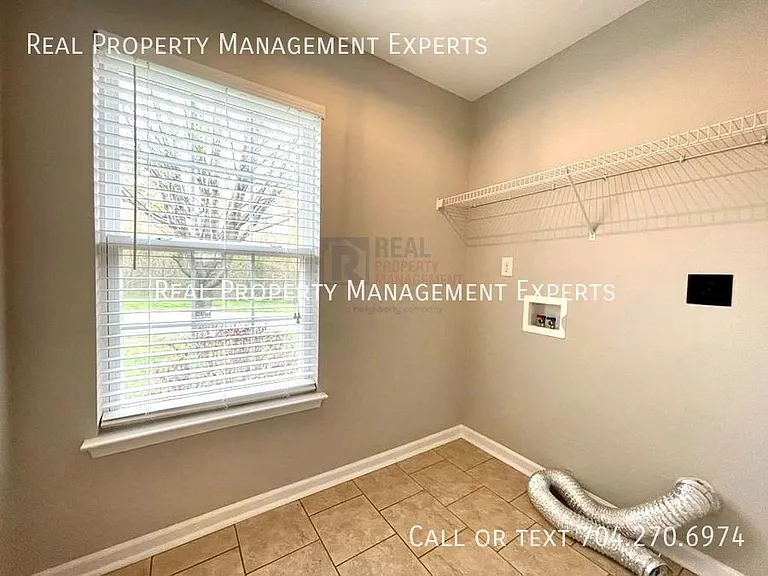 198 Mott Rd — Photo 17