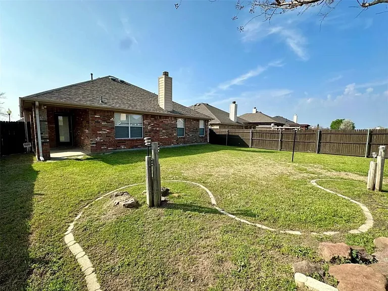 Dawn Spring Dr — Photo 18