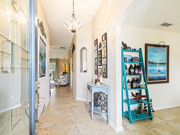5th image of 112 Toscana Ln