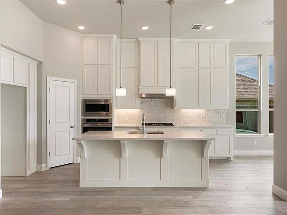2nd image of 308 Village Creek Dr