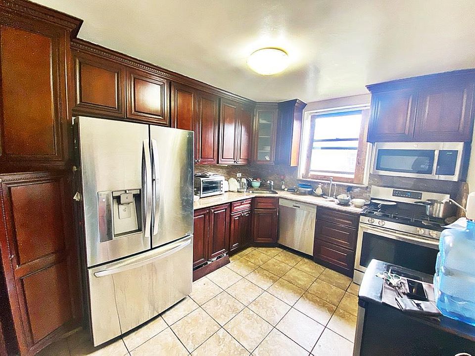 1st image of 3174 Nostrand Ave Floor 5