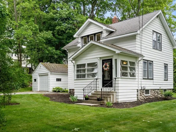 107 Winter Hill Rd, Holden, MA 01520