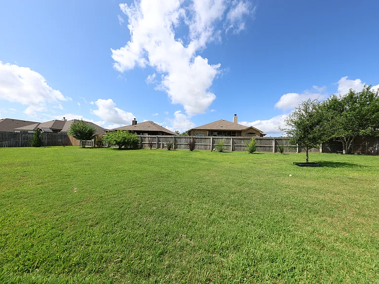 8413 Split Trail Cv — Photo 27