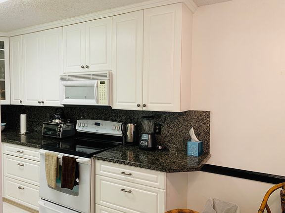 3rd image of 10203 Mangrove Dr APT 104