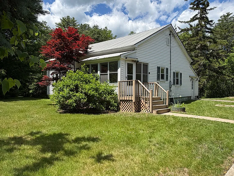 Heisler Rd — Photo 1