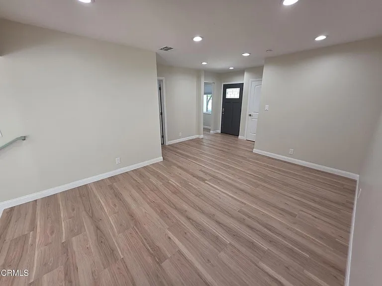 6829 Murietta Ave — Photo 9
