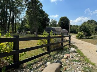 56827 Pine Rd, South Bend, IN 46619