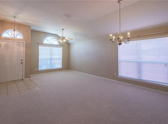 5th image of 1604 Loveland Dr