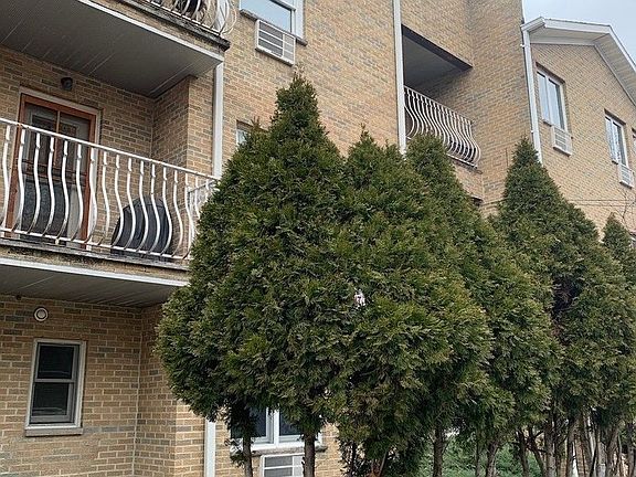 4th image of 26-52 29th St APT 2B