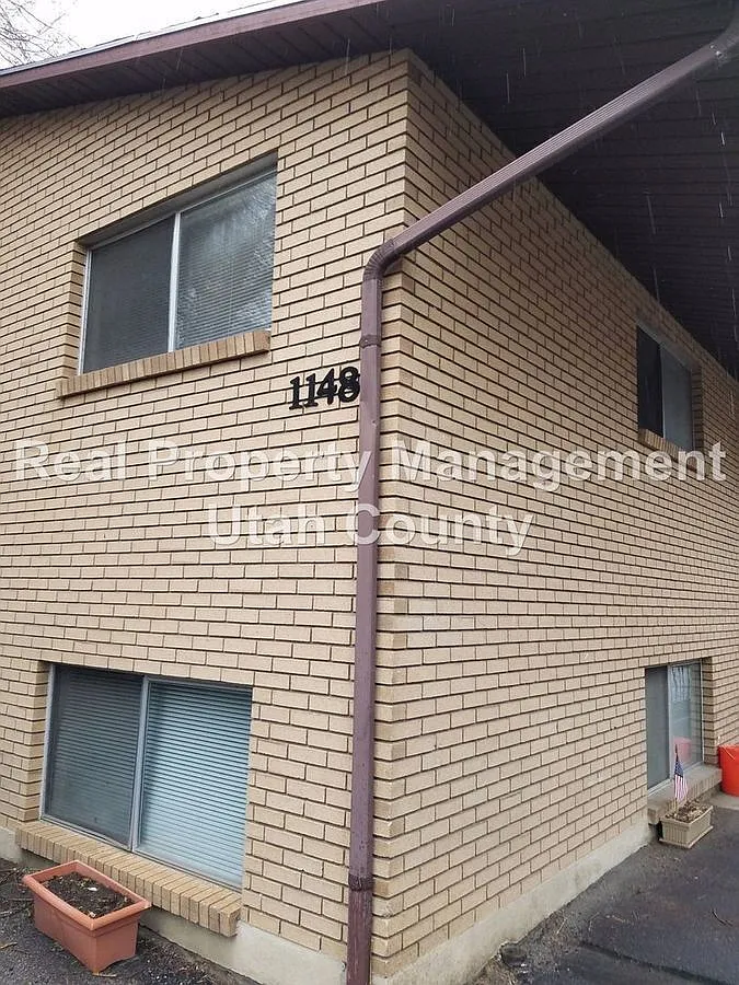 Building Photo - 1148 W 100 N #1
