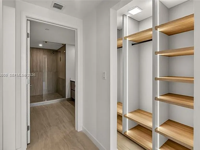 77 5th St #4202 — Photo 21