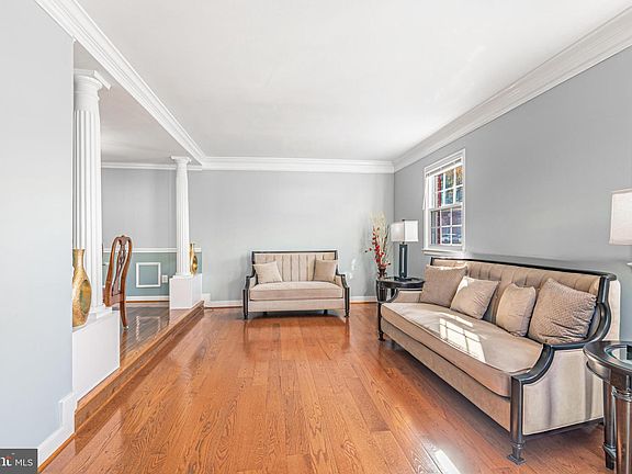 5th image of 7401 Jayhawk St