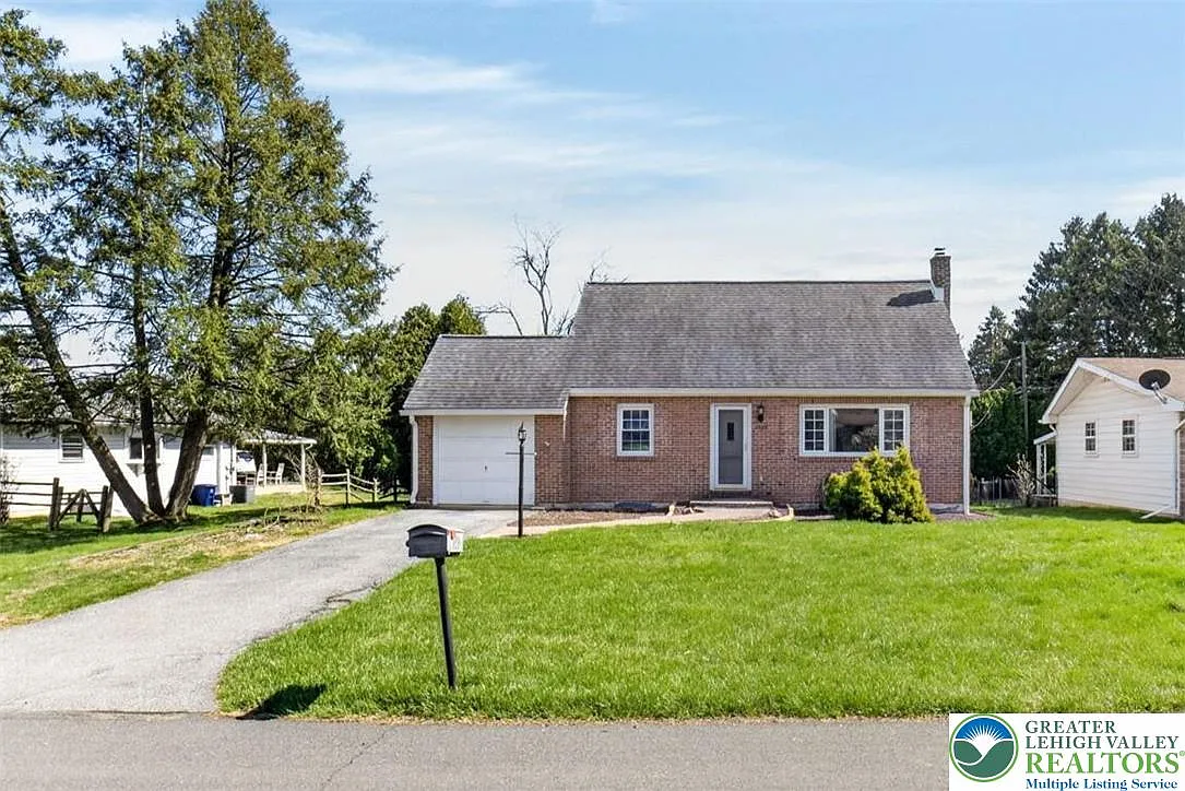 1455 Wynnewood Dr photo 1