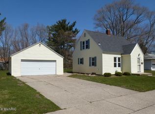 1246 Allen Ave, Muskegon, MI 49442