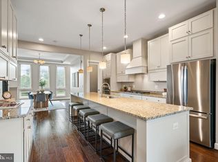 20396 Roslindale Dr, Ashburn, VA 20147