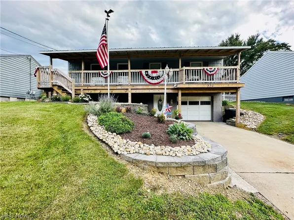 854 Donegal Dr, Follansbee, WV 26037