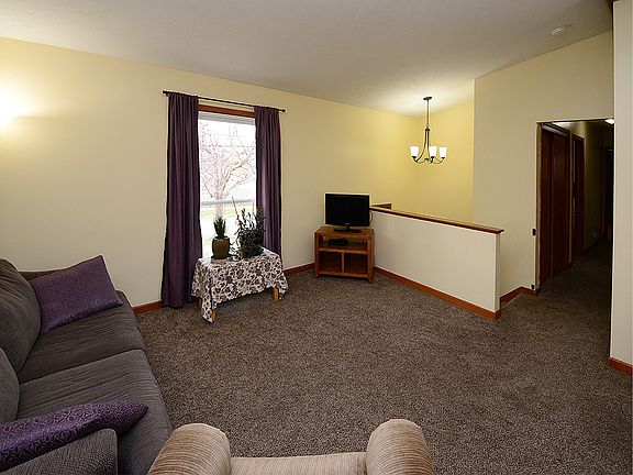2nd image of 3430 Prescott Ave