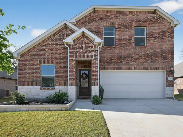 210 Briarwood Ln, Lake Dallas, TX 75065